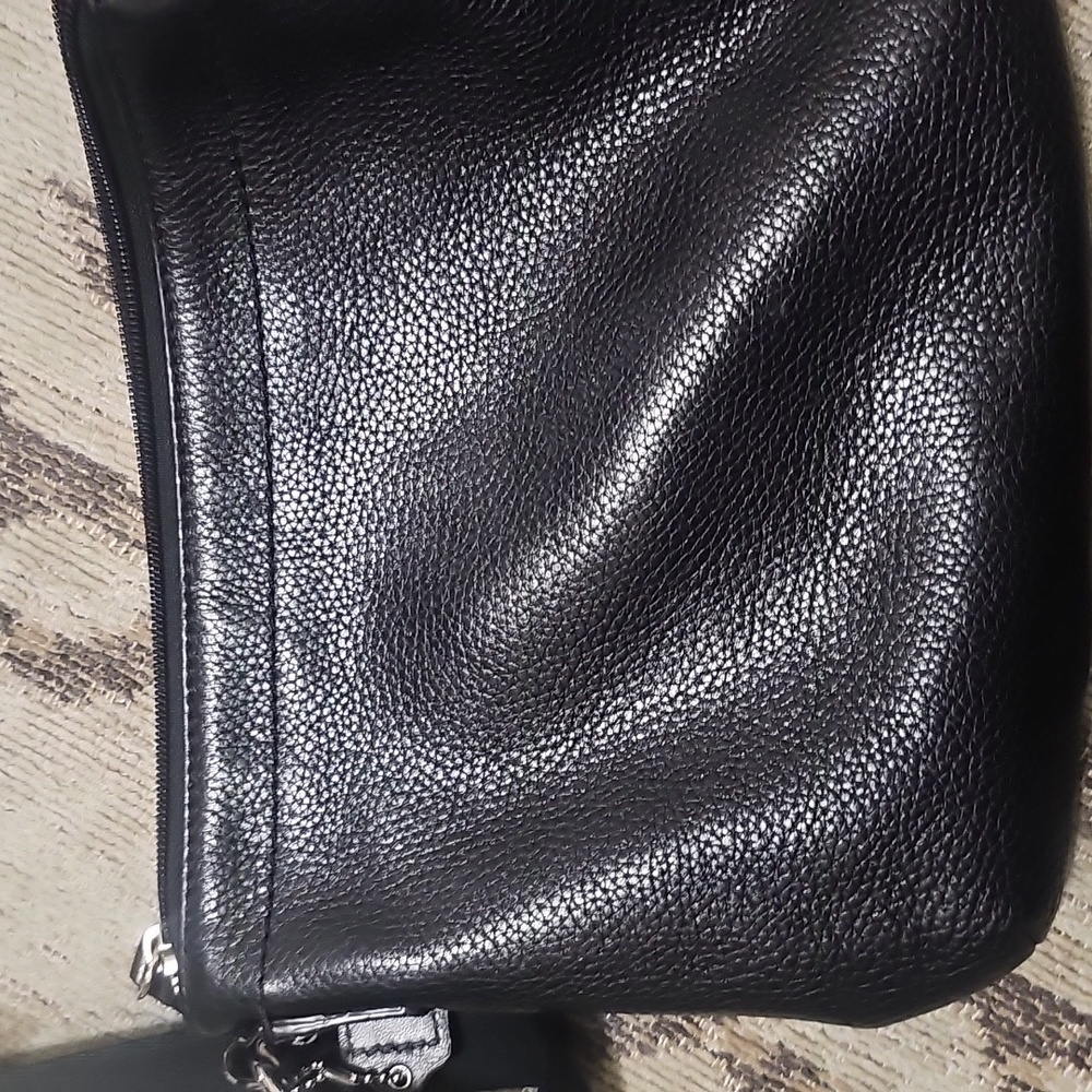 Crossbody - Picture 2 of 3
